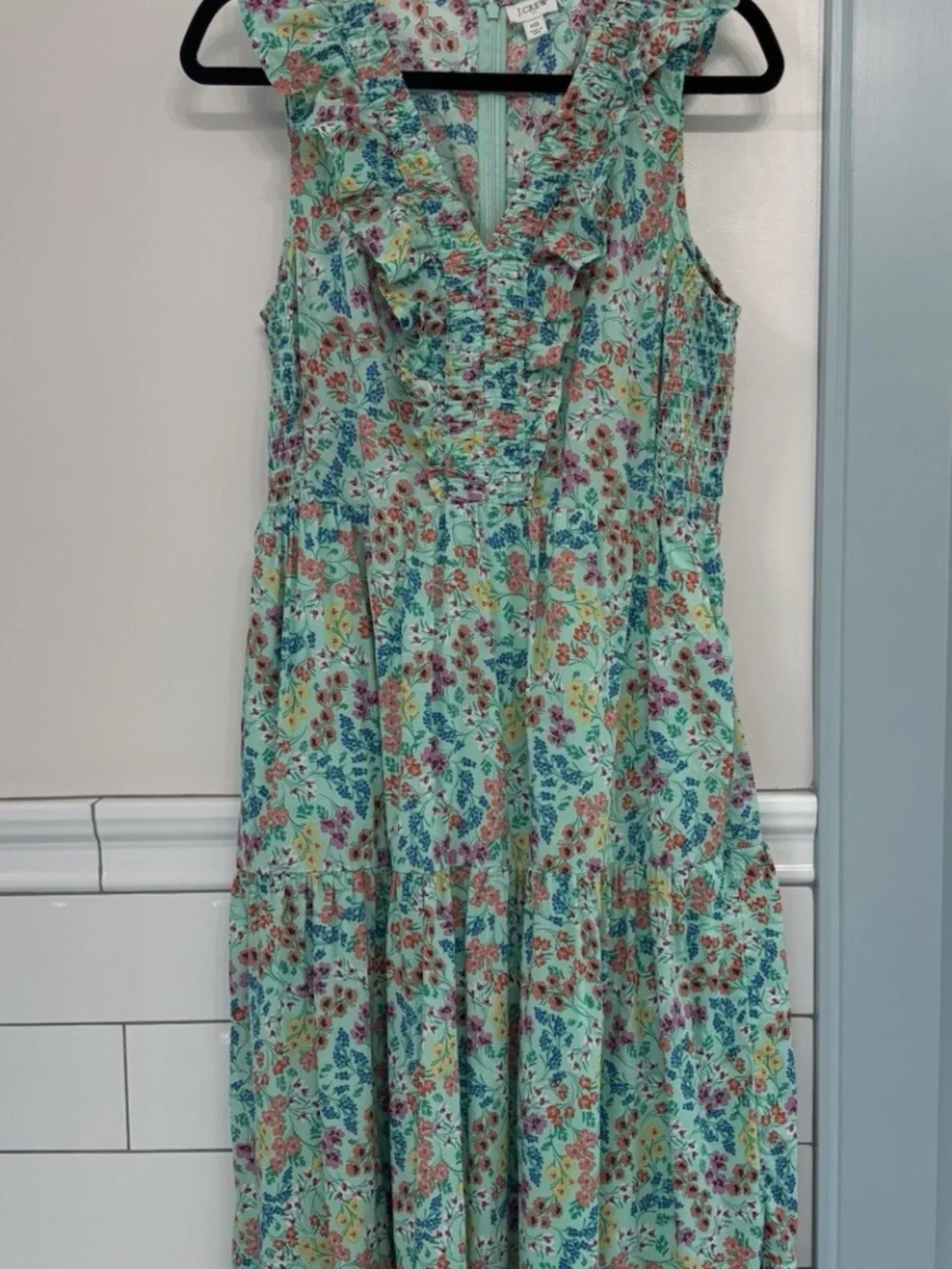 J. Crew V-Neck Smocked Tiered Midi Dress Green Floral Women’s 10 BQ045
